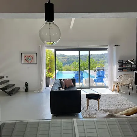 Private With Pool And Magnificent View Seica